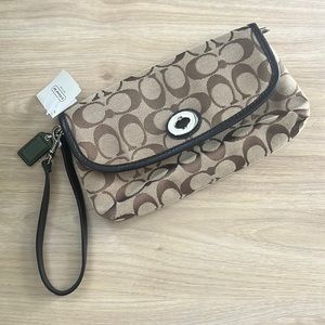 Coach Khaki/Mahogany Hand Bag (NEW)